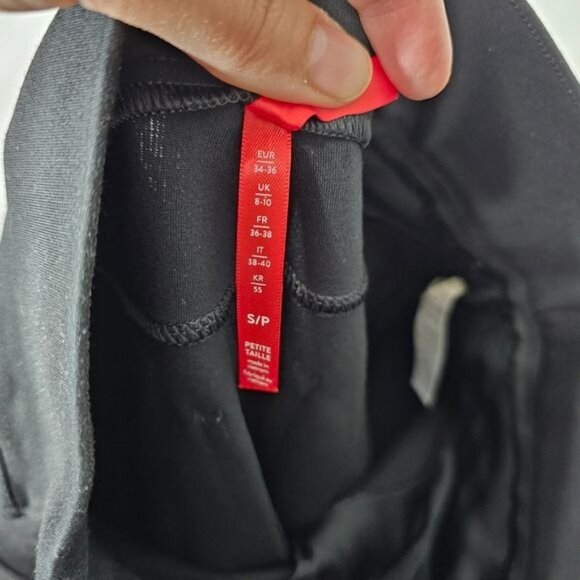 SPANX Black High Waisted Cropped Capri Fitted Shapewear Leggings Small Petite - Picture 4 of 11